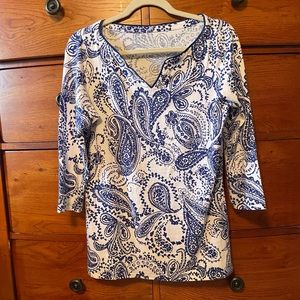 Blue white paisley top, lands end medium. Excellence condition.